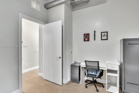 Condo in Aventura, Florida, 1 bedroom  № 2010328 - photo 22