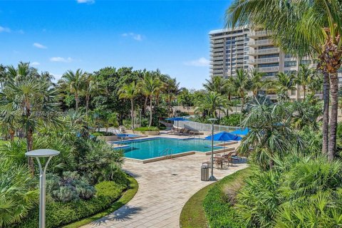 Condo in Miami, Florida, 2 bedrooms № 2081097 - photo 20