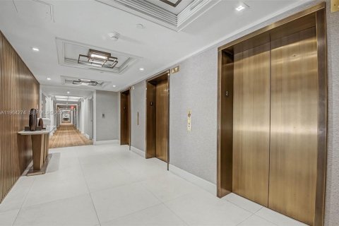 Condo in Miami, Florida, 2 bedrooms № 2081097 - photo 19