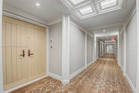 Condo in Miami, Florida, 2 bedrooms № 2081097 - photo 18