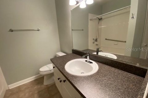 Снять в аренду таунхаус в Палм-Харбор, Флорида 2 комнаты, 132.85м2, № 1899098 - фото 19