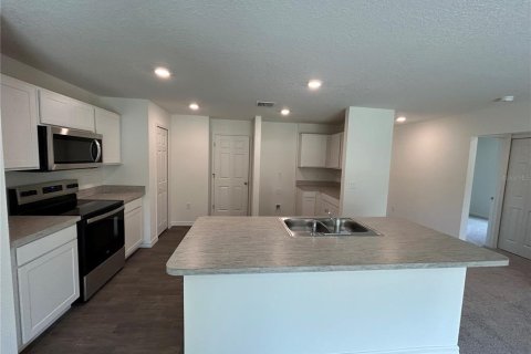 Casa en venta en Palm Coast, Florida, 4 dormitorios, 167.78 m2 № 1613994 - foto 5