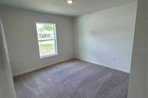 Casa en venta en Palm Coast, Florida, 4 dormitorios, 167.78 m2 № 1613994 - foto 3