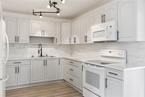 Купить виллу или дом в Ормонд-Бич, Флорида 3 комнаты, 123.1м2, № 2232275 - фото 13