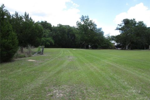 Casa en venta en Dade City, Florida, 3 dormitorios, 222.97 m2 № 2097346 - foto 17