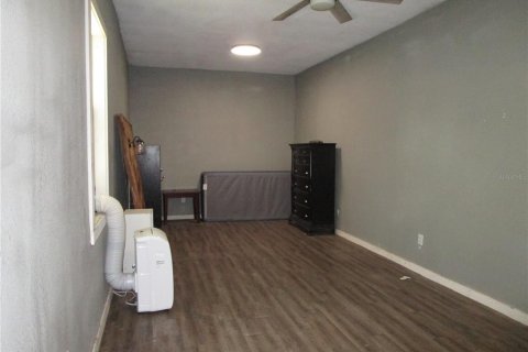 Casa en venta en Dade City, Florida, 3 dormitorios, 222.97 m2 № 2097346 - foto 16