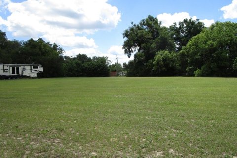 Casa en venta en Dade City, Florida, 3 dormitorios, 222.97 m2 № 2097346 - foto 20