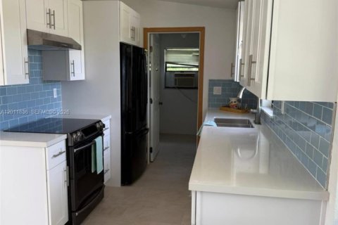 Casa en venta en Key Largo, Florida, 2 dormitorios № 2074701 - foto 7