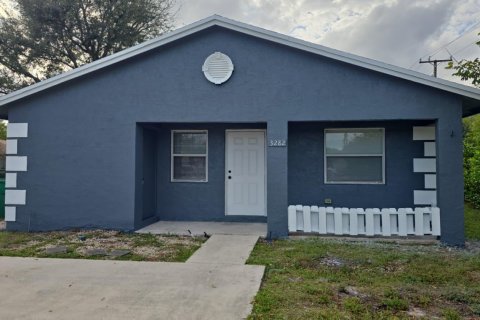 Villa ou maison à Hollywood, Floride 4 chambres, 137.03 m2 № 2288707