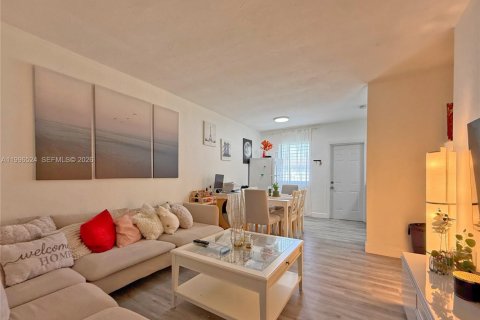 Купить коммерческую недвижимость в Майами, Флорида 136.75м2, № 2058439 - фото 24