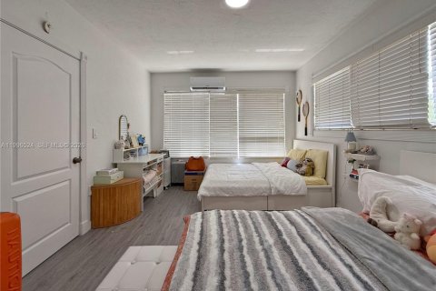 Купить коммерческую недвижимость в Майами, Флорида 136.75м2, № 2058439 - фото 8