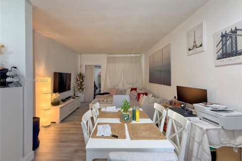 Купить коммерческую недвижимость в Майами, Флорида 136.75м2, № 2058439 - фото 22