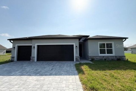 House in Sebring, Florida 4 bedrooms, 184.88 sq.m. № 1757432 - photo 1