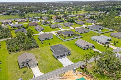House in Sebring, Florida 4 bedrooms, 184.88 sq.m. № 1757432 - photo 27