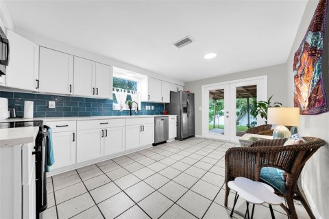 Villa ou maison à vendre à Clearwater, Floride: 4 chambres, 119.66 m2 № 1898933 - photo 8