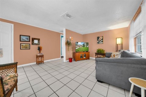Villa ou maison à vendre à Clearwater, Floride: 4 chambres, 119.66 m2 № 1898933 - photo 10