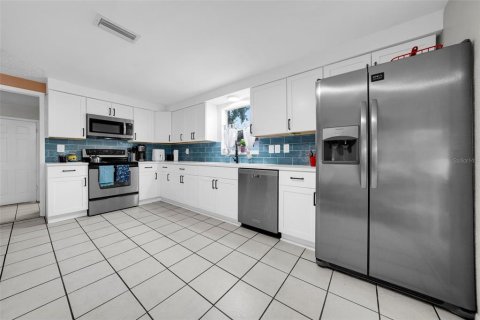 Villa ou maison à vendre à Clearwater, Floride: 4 chambres, 119.66 m2 № 1898933 - photo 9
