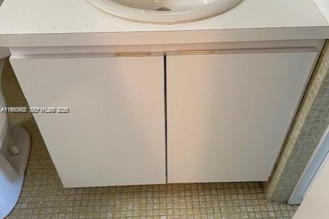 Condominio en alquiler en Aventura, Florida, 1 dormitorio, 71.35 m2 № 2027743 - foto 13