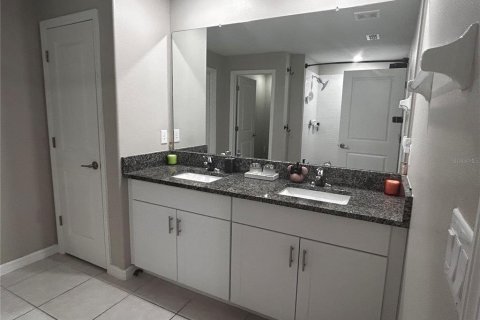 House in Wimauma, Florida 4 bedrooms, 179.77 sq.m. № 2308062 - photo 27