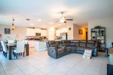 House in Wimauma, Florida 4 bedrooms, 179.77 sq.m. № 2308062 - photo 13