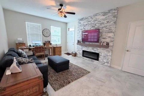 House in Davenport, Florida 6 bedrooms, 357.02 sq.m. № 2122234 - photo 17