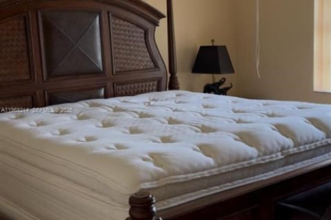 Commercial property in Dania Beach, Florida 232.91 sq.m. № 2038732 - photo 6