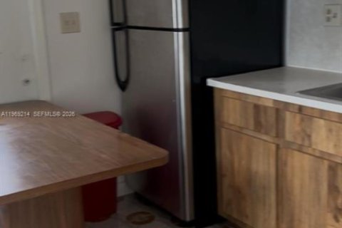 Commercial property in Dania Beach, Florida 232.91 sq.m. № 2038732 - photo 8