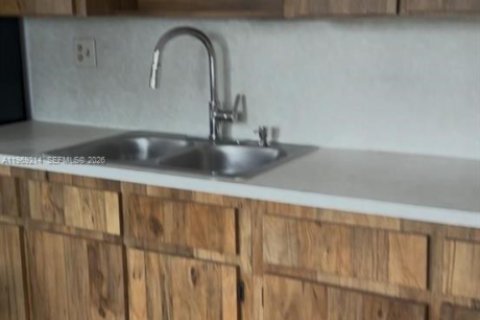 Commercial property in Dania Beach, Florida 232.91 sq.m. № 2038732 - photo 9