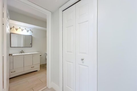 Купить кондоминиум в Уэстон, Флорида 3 комнаты, 118.26м2, № 2323706 - фото 17