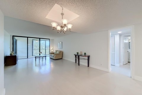 Купить кондоминиум в Уэстон, Флорида 3 комнаты, 118.26м2, № 2323706 - фото 13