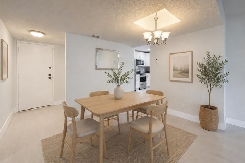 Купить кондоминиум в Уэстон, Флорида 3 комнаты, 118.26м2, № 2323706 - фото 4