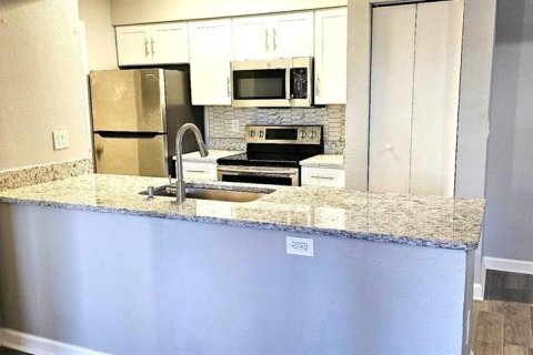 Apartamento en alquiler en Kissimmee, Florida, 2 dormitorios, 87.05 m2 № 1719798 - foto 5