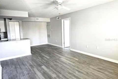 Apartamento en alquiler en Kissimmee, Florida, 2 dormitorios, 87.05 m2 № 1719798 - foto 7