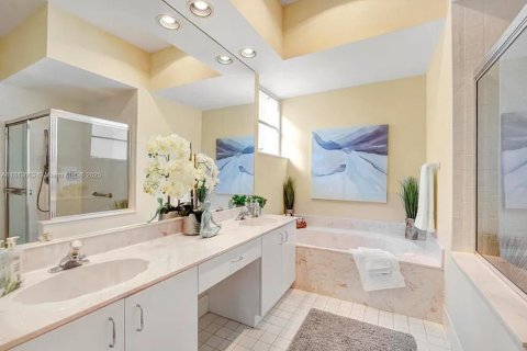 House in Lake Worth, Florida 3 bedrooms, 178 sq.m. № 1836604 - photo 8