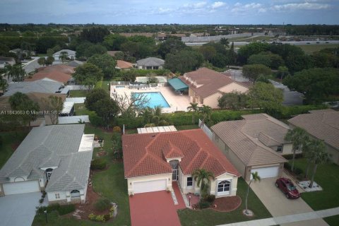 House in Lake Worth, Florida 3 bedrooms, 178 sq.m. № 1836604 - photo 14
