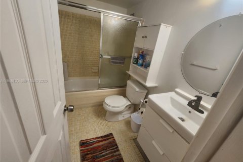 Condominio en alquiler en Margate, Florida, 2 dormitorios, 91.97 m2 № 2006342 - foto 19