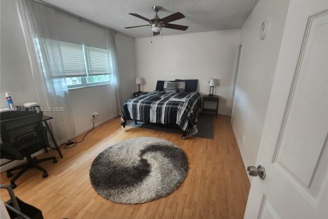 Condominio en alquiler en Margate, Florida, 2 dormitorios, 91.97 m2 № 2006342 - foto 16