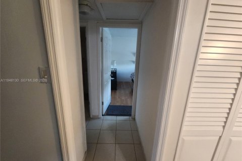 Condominio en alquiler en Margate, Florida, 2 dormitorios, 91.97 m2 № 2006342 - foto 10