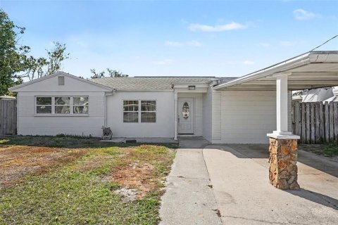 Villa ou maison à Tampa, Floride 6 chambres, 215.44 m2 № 2197379