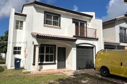 Townhouse in Florida City, Florida 4 bedrooms, 158.96 sq.m. № 2038583