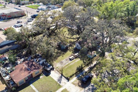 House in Tampa, Florida 3 bedrooms, 112.88 sq.m. № 1782888 - photo 13