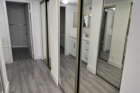 Copropriété à louer à Coral Springs, Floride: 2 chambres, 78.97 m2 № 2033254 - photo 15