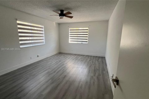 Copropriété à louer à Coral Springs, Floride: 2 chambres, 78.97 m2 № 2033254 - photo 10