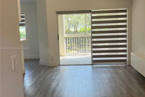Copropriété à louer à Coral Springs, Floride: 2 chambres, 78.97 m2 № 2033254 - photo 6