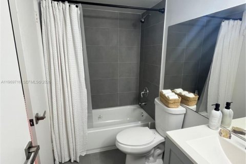 Copropriété à louer à Coral Springs, Floride: 2 chambres, 78.97 m2 № 2033254 - photo 7