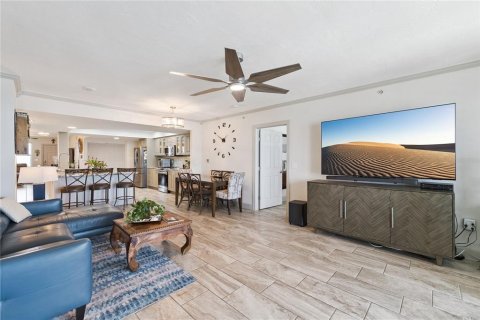 Copropriété à vendre à Daytona Beach Shores, Floride: 3 chambres, 199.83 m2 № 2314502 - photo 13