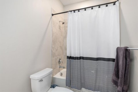 Casa en venta en Venice, Florida, 4 dormitorios, 245.26 m2 № 1913423 - foto 22