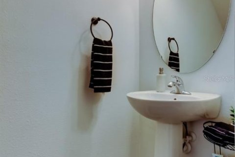 Adosado en alquiler en Brandon, Florida, 3 dormitorios, 142.7 m2 № 1657445 - foto 21