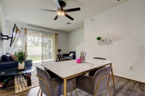 Adosado en alquiler en Brandon, Florida, 3 dormitorios, 142.7 m2 № 1657445 - foto 13