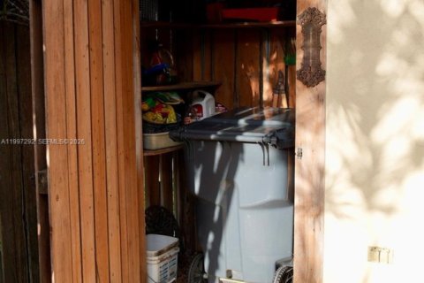 Townhouse in Lake Worth, Florida 2 bedrooms, 120.96 sq.m. № 2063518 - photo 7